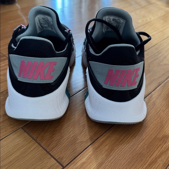 Nike Metcon - Picture 4 of 7